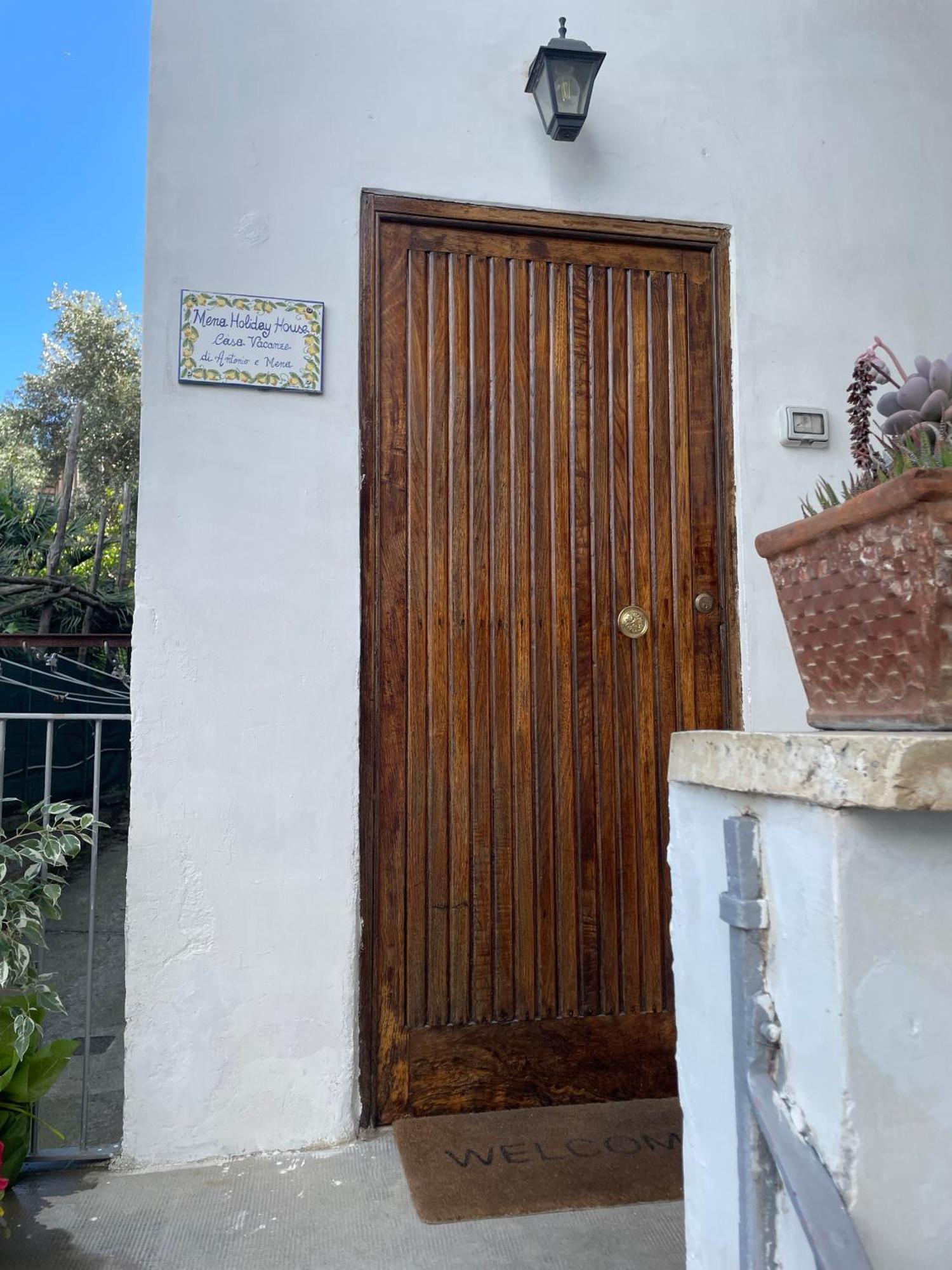 Vila Mena Holiday House Sant'Agnello Exteriér fotografie
